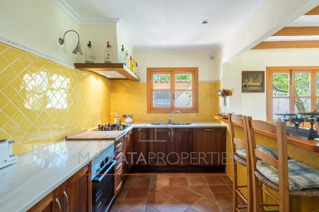 3 soverom Villa til salgs i Llubí med svømmebasseng - € 980 000 (Ref: 7827783)