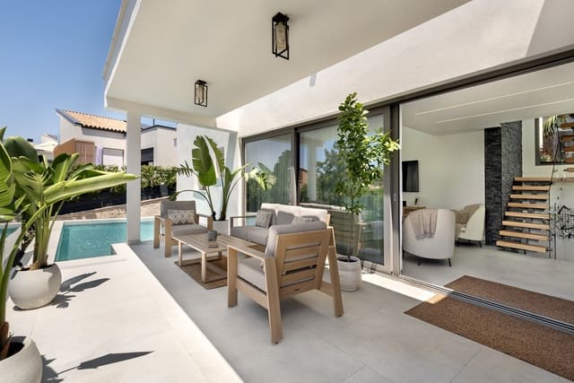 4 bedroom Villa for sale in Mal Pas-Bon Aire, Alcúdia with pool - € 1,650,000 (Ref: 8052990)