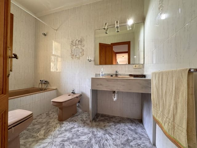 3 soveværelse Finca/Landehus til salg i Lloseta - € 750.000 (Ref: 8370672)