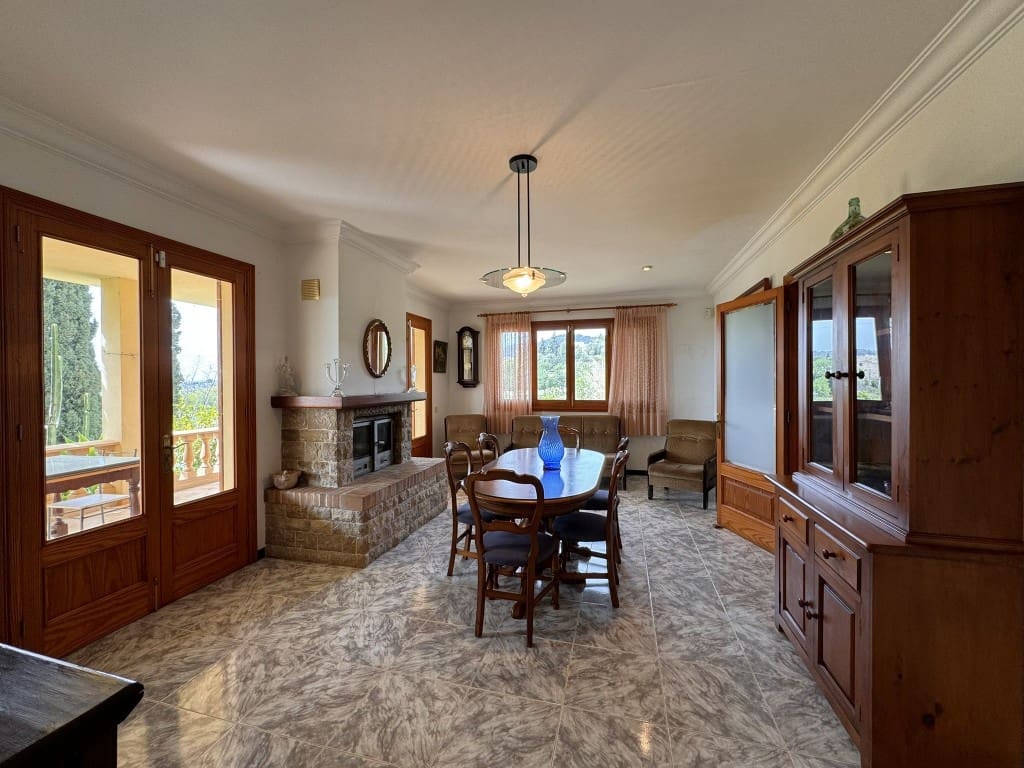 3 soveværelse Finca/Landehus til salg i Lloseta - € 750.000 (Ref: 8370672)