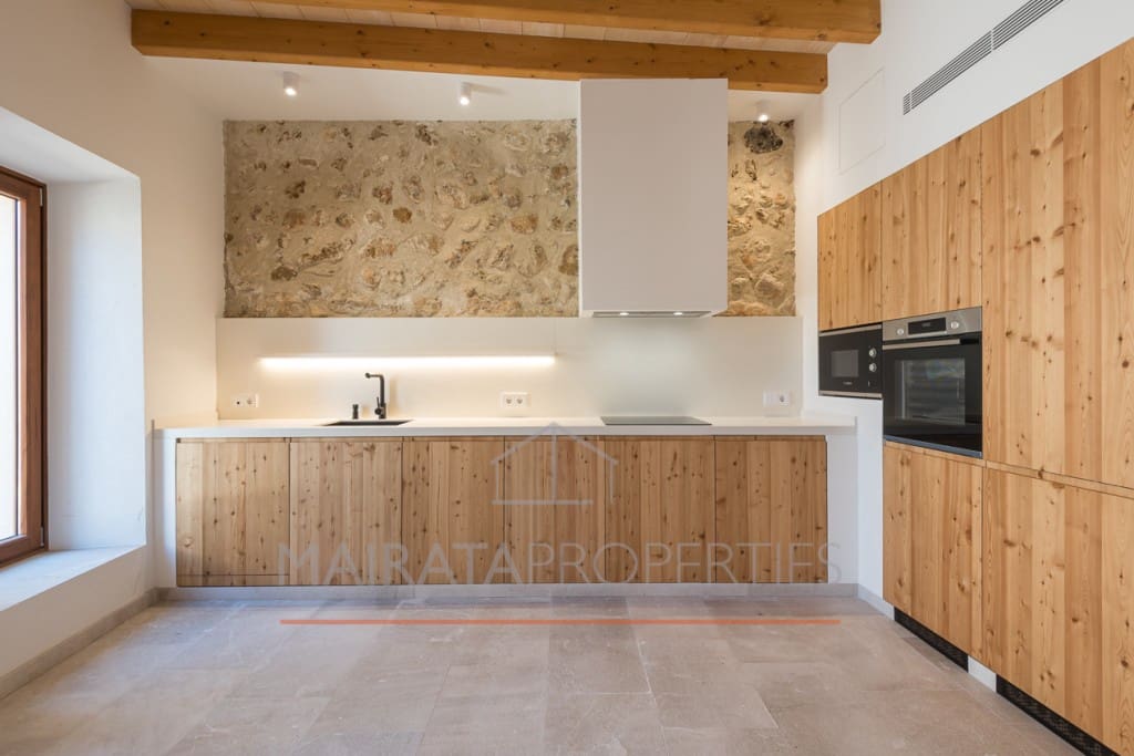 4 soveværelse Villa til salg i Campanet med swimmingpool - € 1.150.000 (Ref: 8419379)