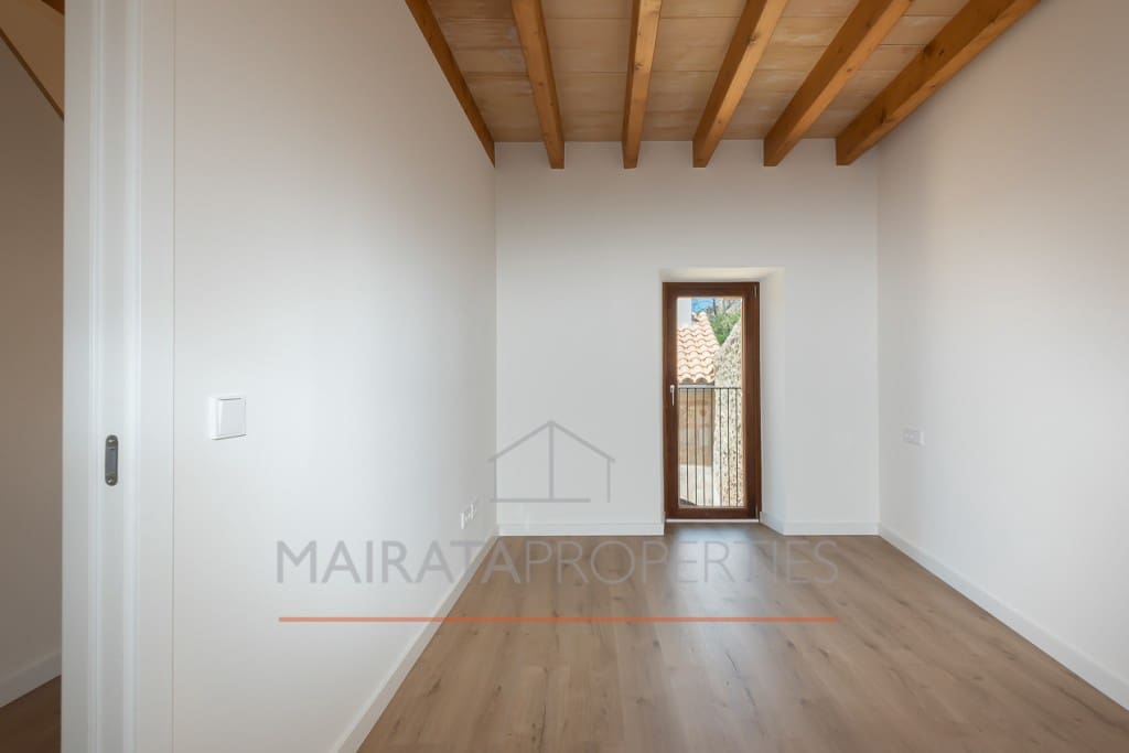 4 soveværelse Villa til salg i Campanet med swimmingpool - € 1.150.000 (Ref: 8419379)