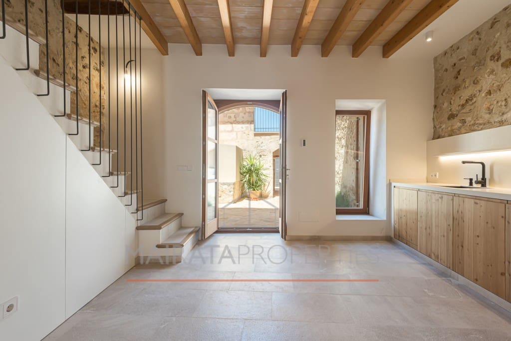 4 soveværelse Villa til salg i Campanet med swimmingpool - € 1.150.000 (Ref: 8419379)