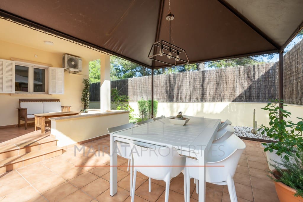 4 soveværelse Villa til salg i Ca'n Picafort med swimmingpool - € 1.600.000 (Ref: 8648071)