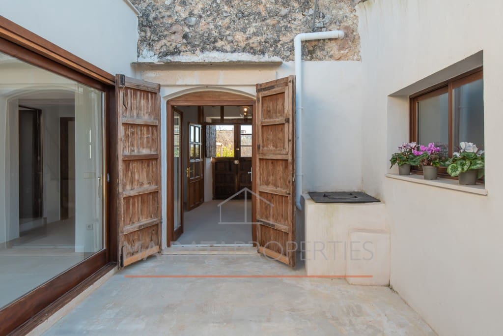 4 sypialnia Finka/Dom wiejski na sprzedaż w Campanet z basenem - 1 090 000 € (Ref: 8755143)