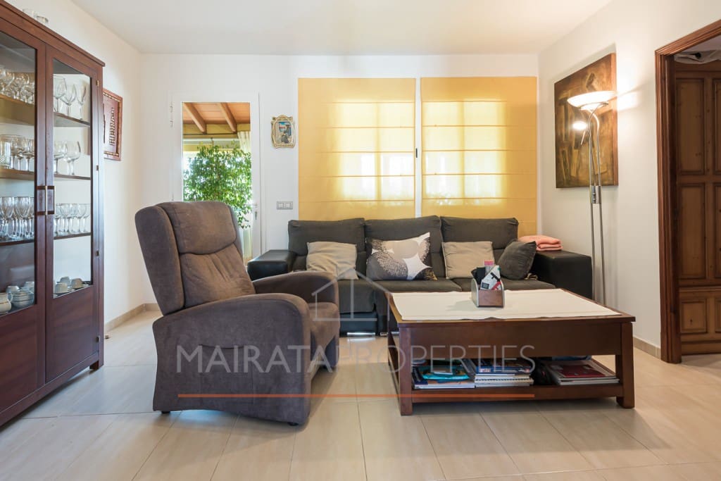 3 soveværelse Byhus til salg i Lloseta med garage - € 690.000 (Ref: 8821788)