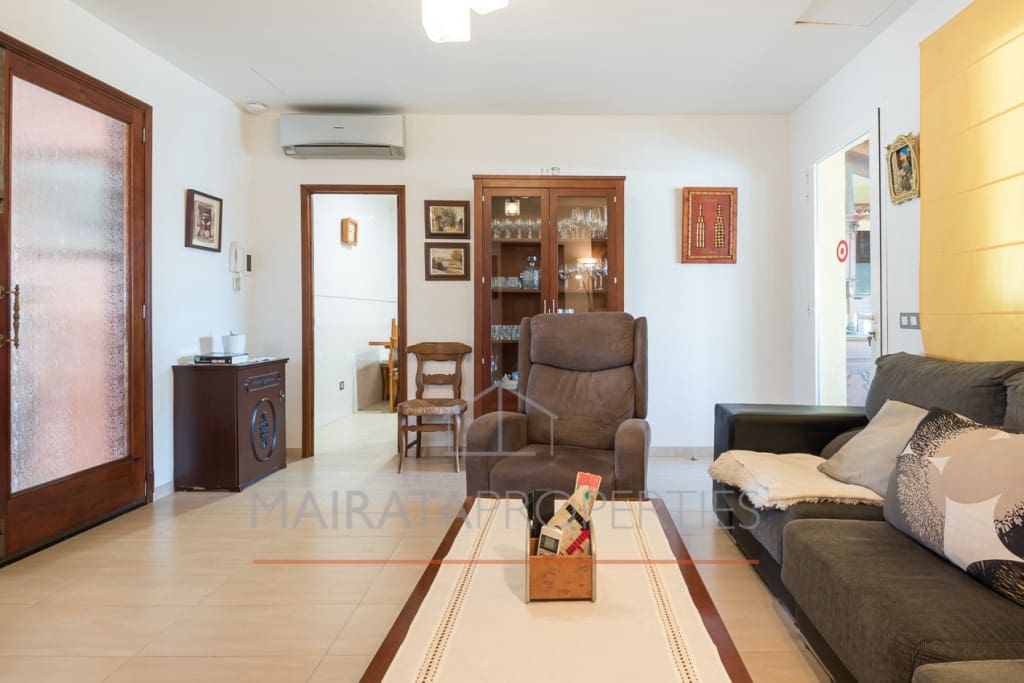 3 soveværelse Byhus til salg i Lloseta med garage - € 690.000 (Ref: 8821788)