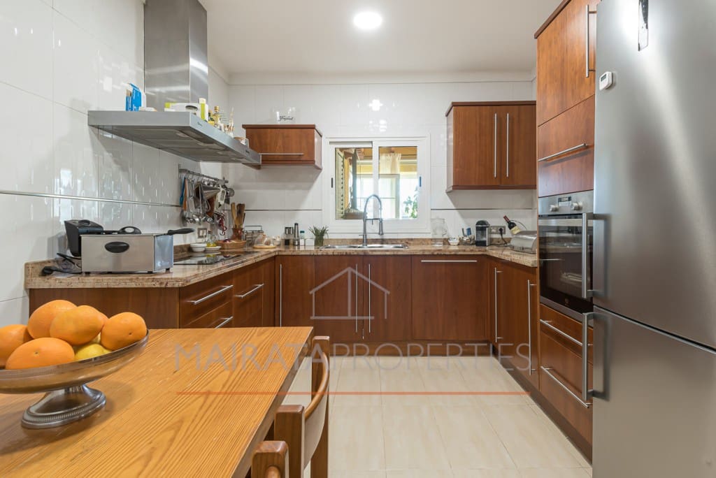 3 soveværelse Byhus til salg i Lloseta med garage - € 690.000 (Ref: 8821788)