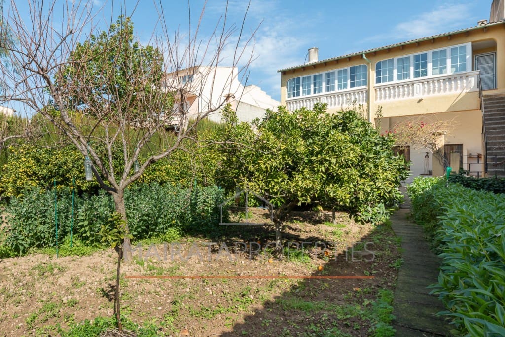 3 soveværelse Byhus til salg i Lloseta med garage - € 690.000 (Ref: 8821788)