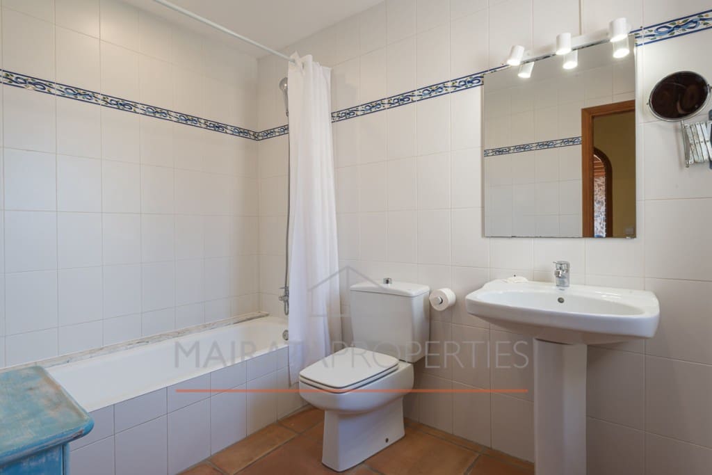 3 soveværelse Finca/Landehus til salg i Felanitx med swimmingpool - € 2.100.000 (Ref: 8956951)