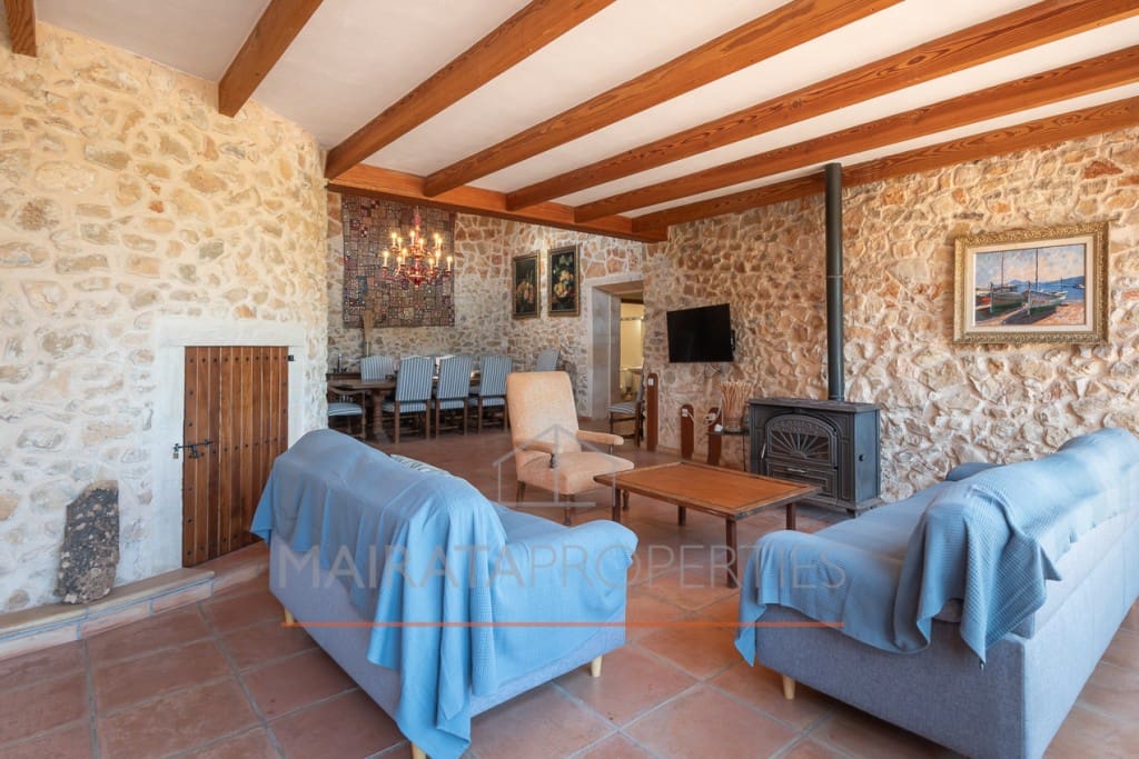 3 soveværelse Finca/Landehus til salg i Felanitx med swimmingpool - € 2.100.000 (Ref: 8956951)