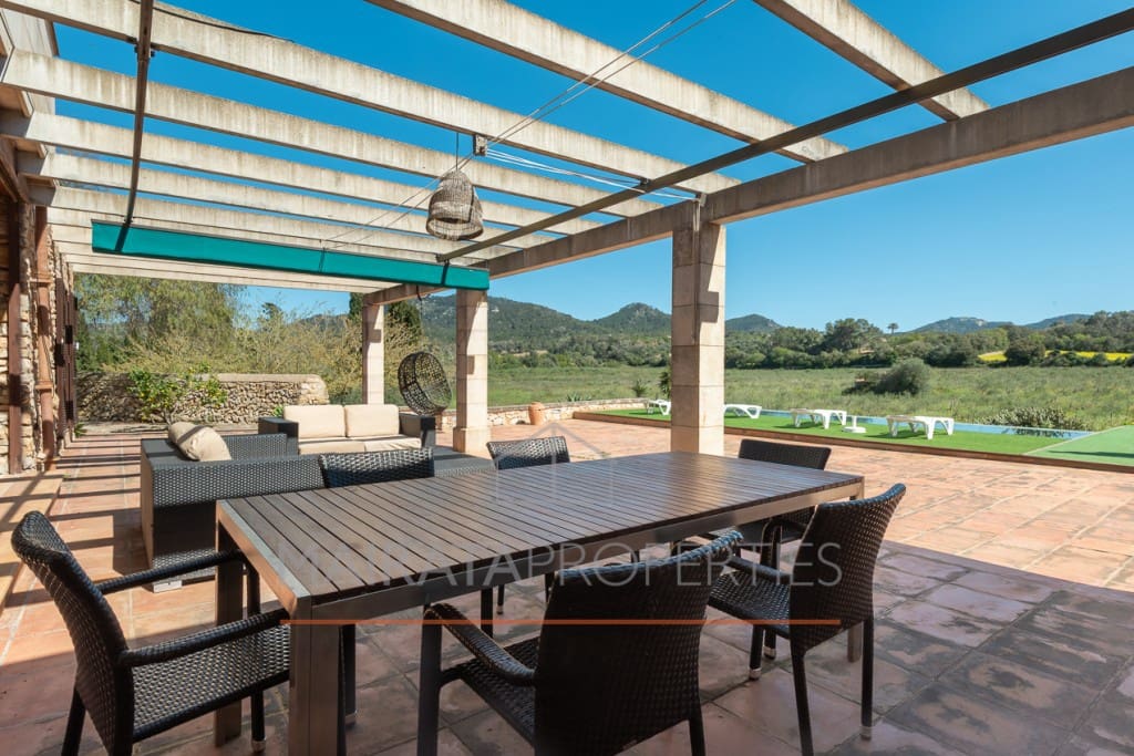 3 soveværelse Finca/Landehus til salg i Felanitx med swimmingpool - € 2.100.000 (Ref: 8956951)