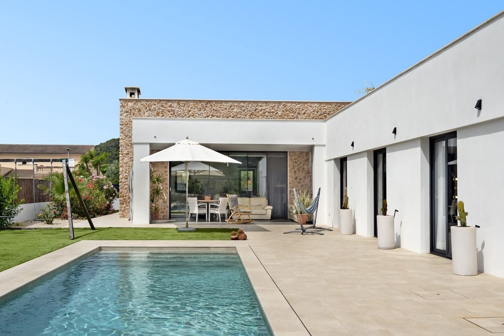 3 soveværelse Villa til salg i Sa Pobla med swimmingpool - € 1.490.000 (Ref: 9036401)