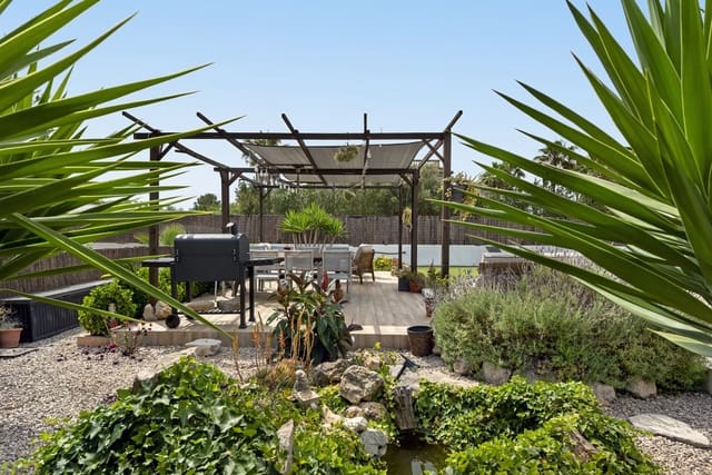 3 soveværelse Villa til salg i Sa Pobla med swimmingpool - € 1.490.000 (Ref: 9036401)