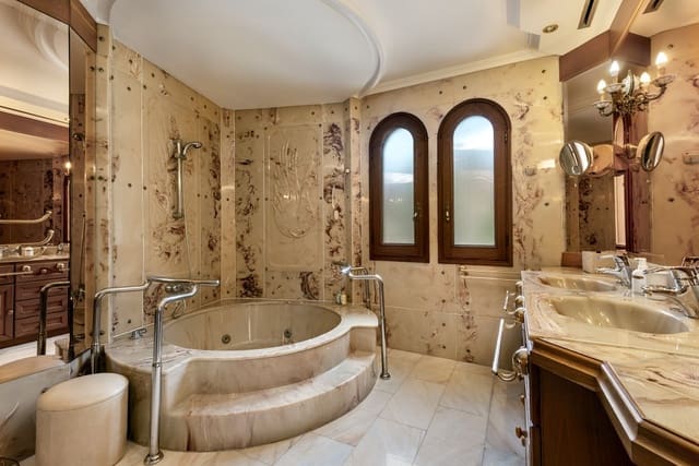 4 slaapkamer Villa te koop in Muro - € 1.700.000 (Ref: 9048571)