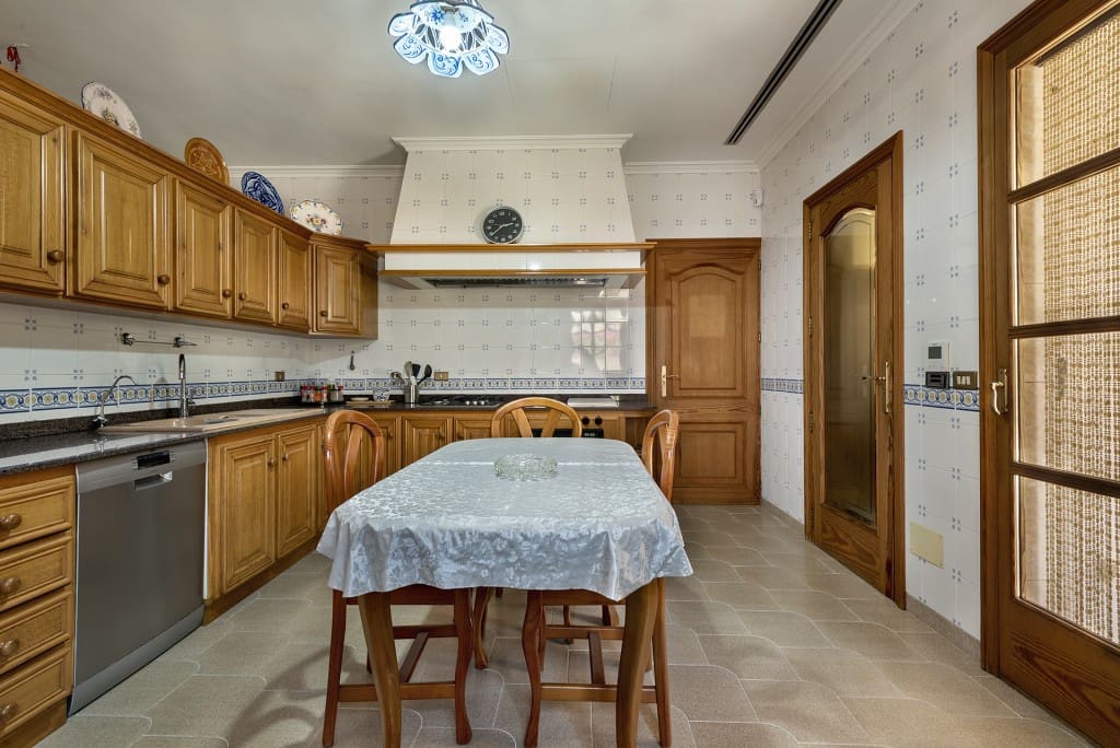 4 soveværelse Villa til salg i Muro - € 1.700.000 (Ref: 9048571)