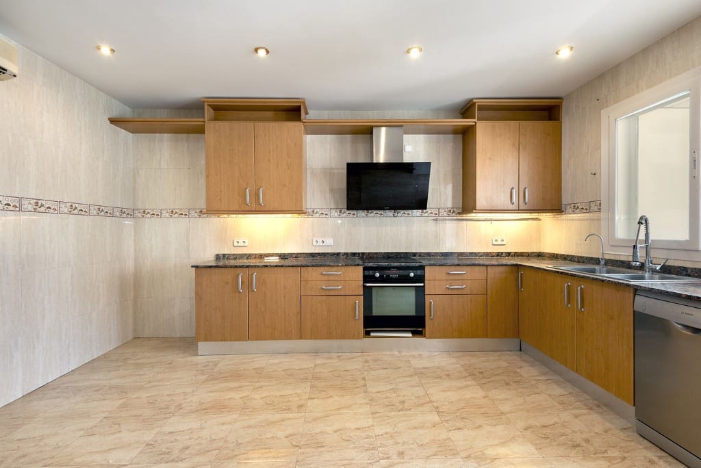 Chalet de 5 habitaciones en Palma de Mallorca en venta - 915.000 € (Ref: 9151768)