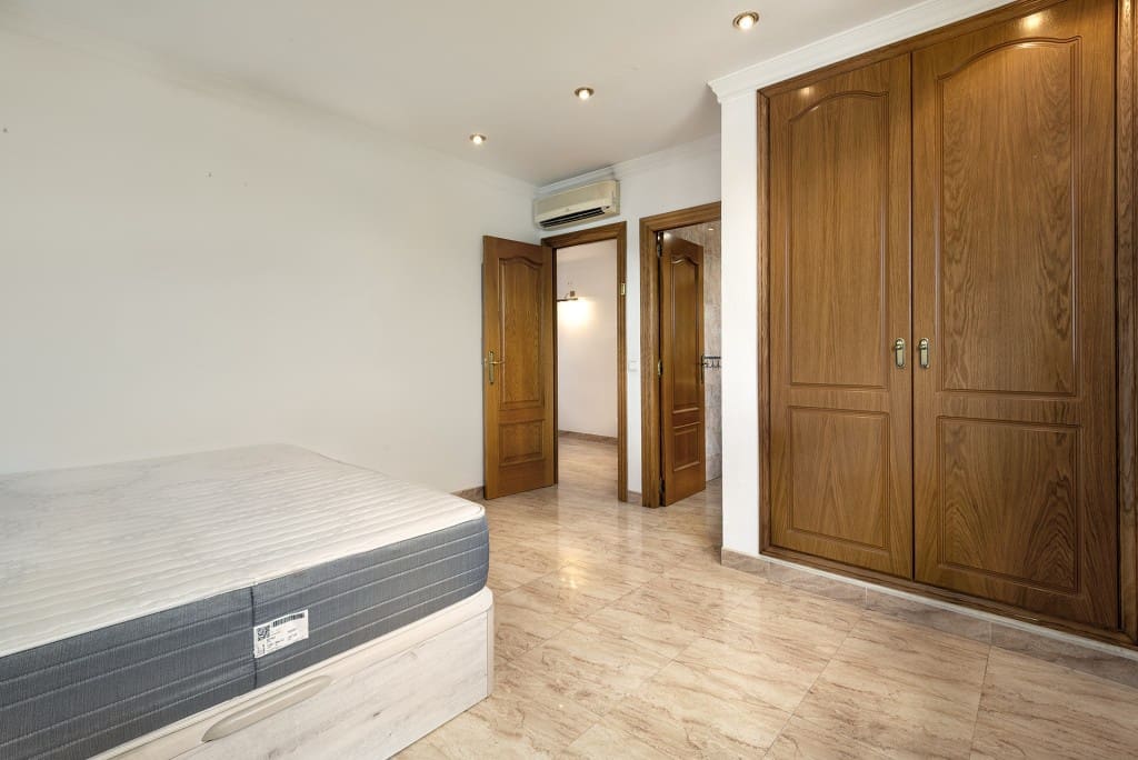 Chalet de 5 habitaciones en Palma de Mallorca en venta - 915.000 € (Ref: 9151768)