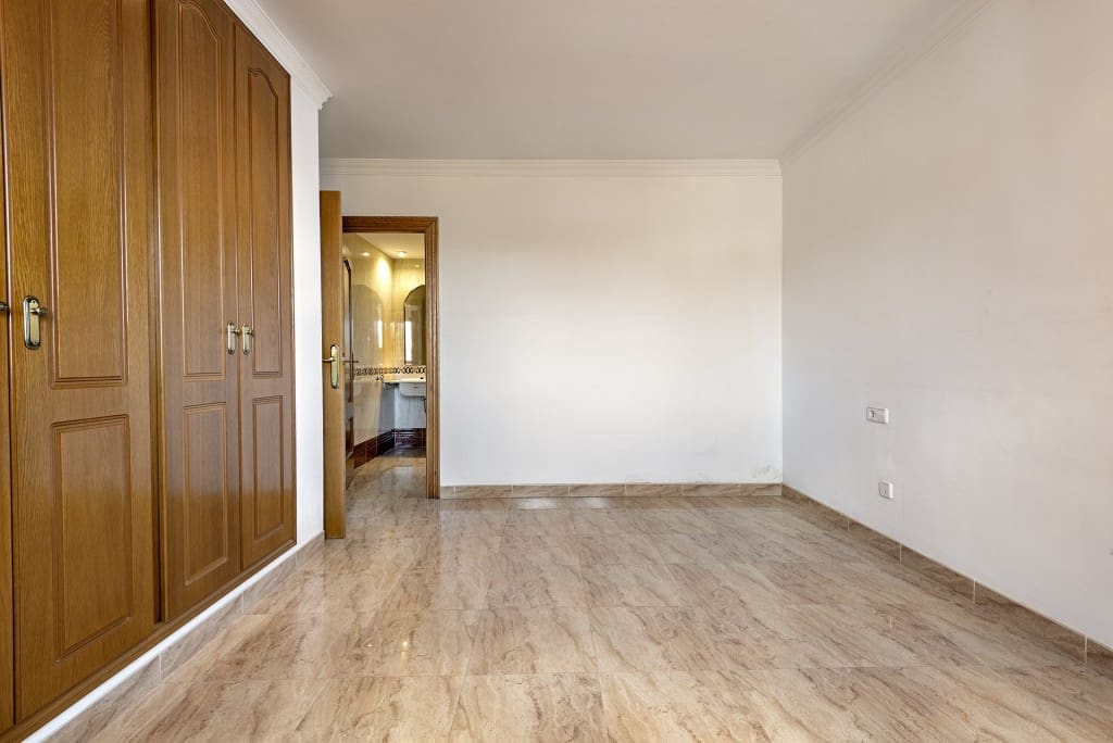 Chalet de 5 habitaciones en Palma de Mallorca en venta - 915.000 € (Ref: 9151768)