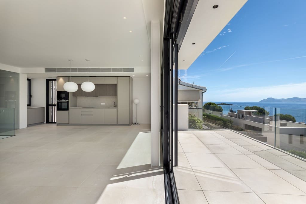 4 bedroom Villa for sale in Alcudia with pool - € 2,650,000 (Ref: 9242957)