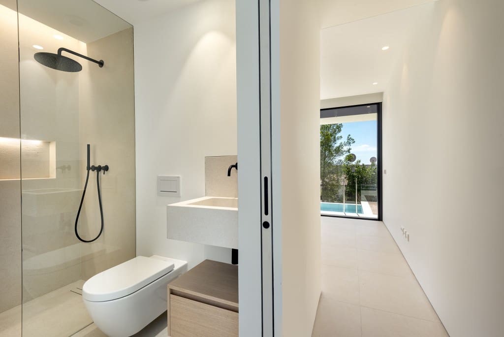 4 bedroom Villa for sale in Alcudia with pool - € 2,650,000 (Ref: 9242957)