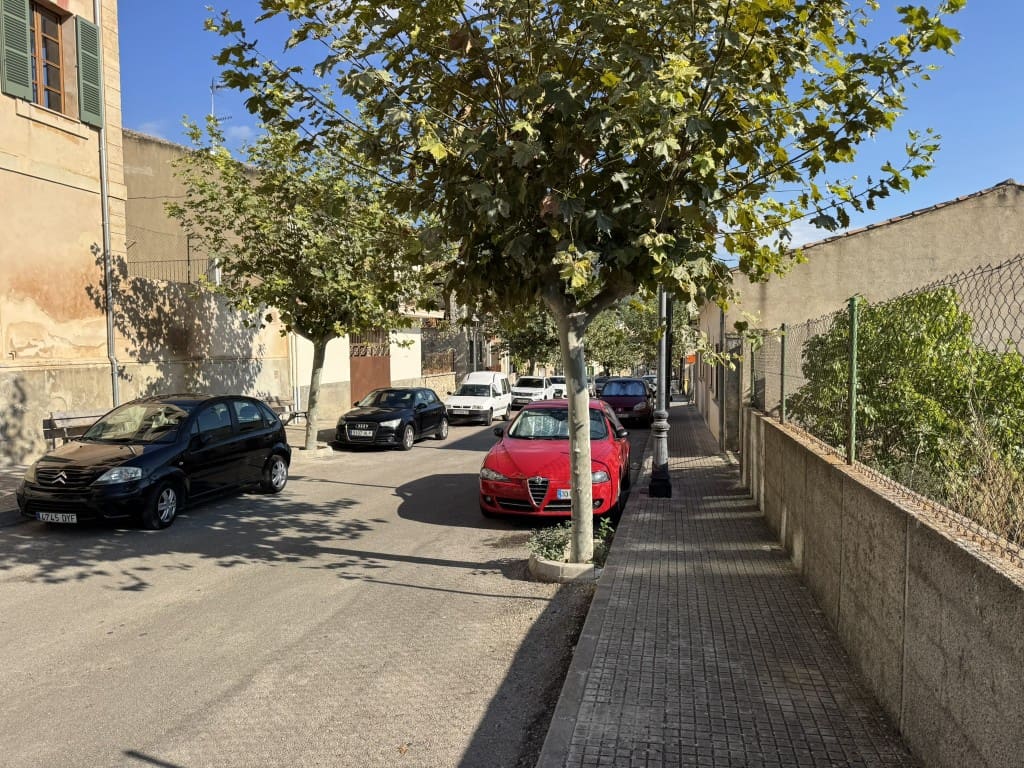 Mark till salu i Mancor de la Vall - 460 000 € (Ref: 9303222)