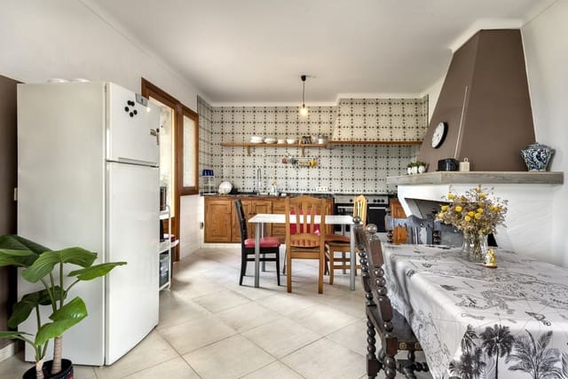 5 makuuhuone Maalaistalo myytävänä paikassa Selva - 923 000 € (Ref: 9303223)