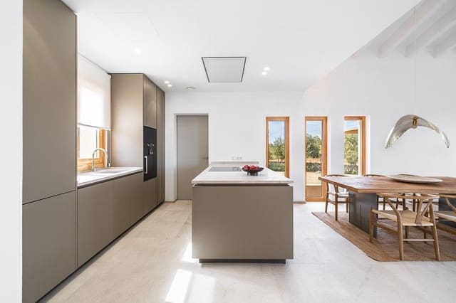 4 soveværelse Finca/Landehus til salg i Sant Llorenç des Cardassar med swimmingpool - € 2.690.000 (Ref: 9317541)