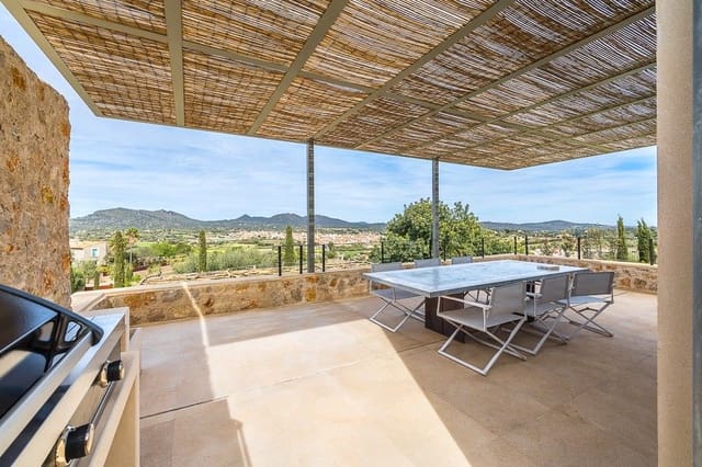 4 soveværelse Finca/Landehus til salg i Sant Llorenç des Cardassar med swimmingpool - € 2.690.000 (Ref: 9317541)