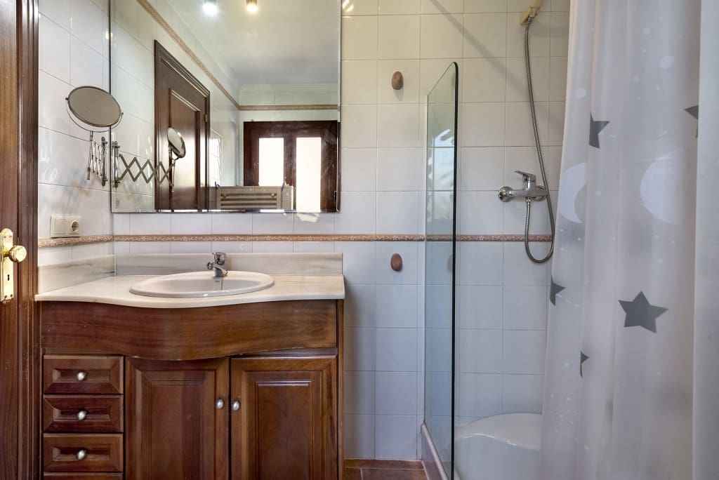 3 sypialnia Willa na sprzedaż w Alcudia z basenem garażem - 1 250 000 € (Ref: 9360348)