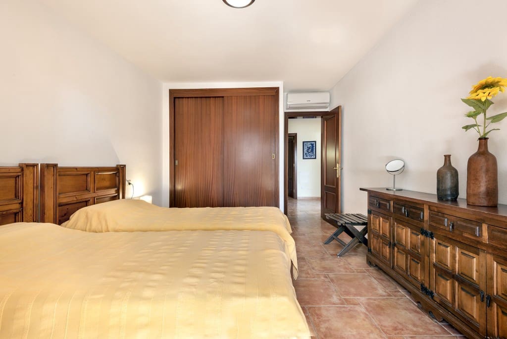 3 sypialnia Willa na sprzedaż w Alcudia z basenem garażem - 1 250 000 € (Ref: 9360348)