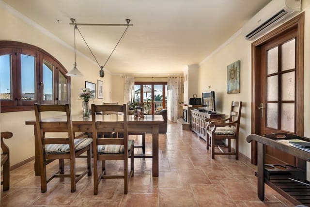 3 slaapkamer Villa te koop in Alcúdia met zwembad garage - € 1.250.000 (Ref: 9360348)