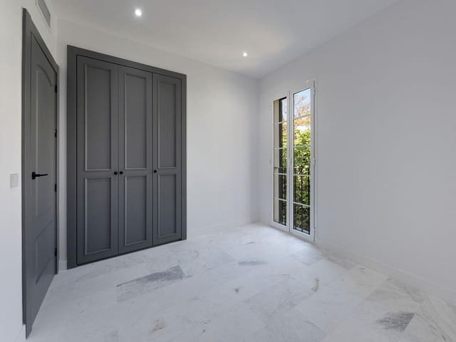 3 Zimmer Wohnung zu verkaufen in Palma de Mallorca mit Pool Garage - 850.000 € (Ref: 9387404)