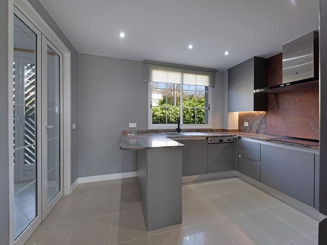 3 Zimmer Wohnung zu verkaufen in Palma de Mallorca mit Pool Garage - 850.000 € (Ref: 9387404)