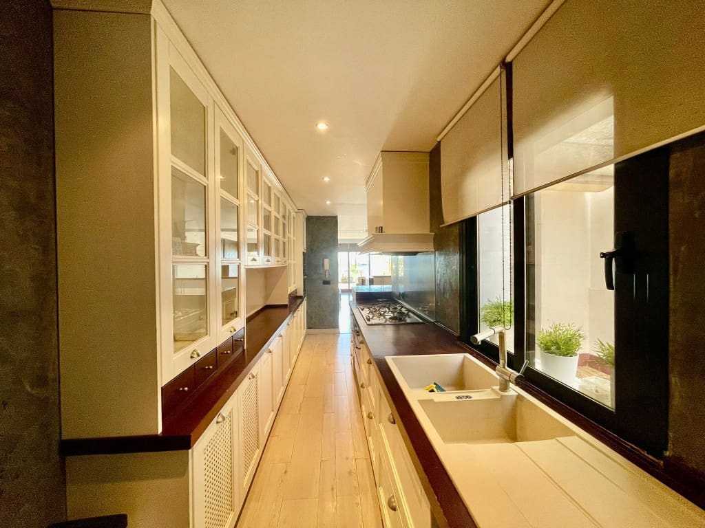 4 slaapkamer Appartement te koop in Puerto de Alcudia - € 1.850.000 (Ref: 9413622)