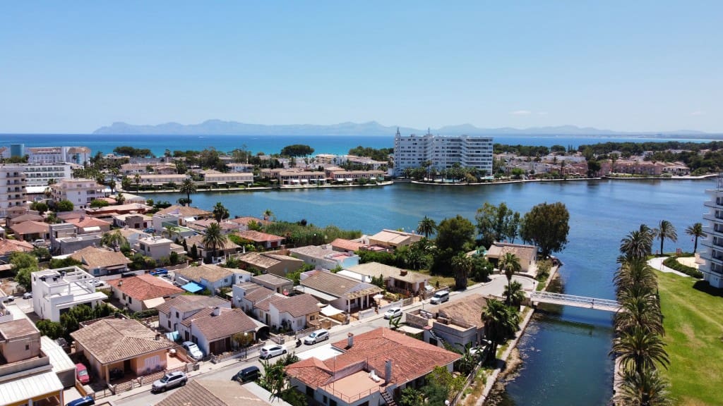 Undeveloped Land for sale in Puerto de Alcudia - € 1,500,000 (Ref: 9430821)