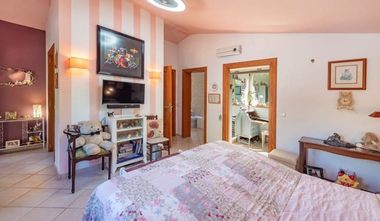 4 Zimmer Finca/Landgut zu verkaufen in Alcudia mit Pool - 1.495.000 € (Ref: 9726351)