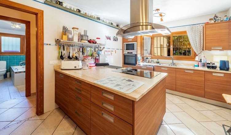 4 Zimmer Finca/Landgut zu verkaufen in Alcudia mit Pool - 1.495.000 € (Ref: 9726351)