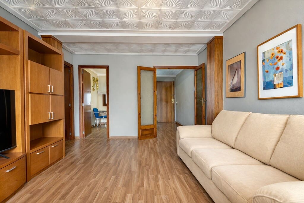4 soveværelse Lejlighed til salg i Palma de Mallorca - € 325.000 (Ref: 9777780)