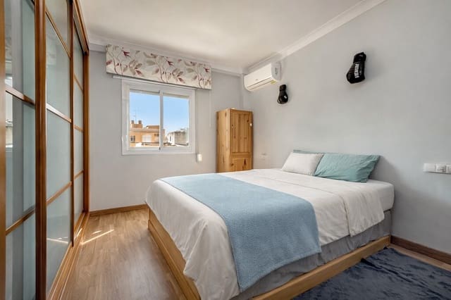 4 soveværelse Lejlighed til salg i Palma de Mallorca - € 325.000 (Ref: 9777780)