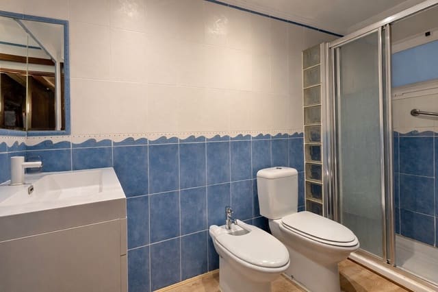 4 soveværelse Lejlighed til salg i Palma de Mallorca - € 325.000 (Ref: 9777780)