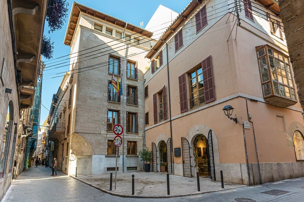 4 soveværelse Lejlighed til salg i Palma de Mallorca - € 325.000 (Ref: 9777780)