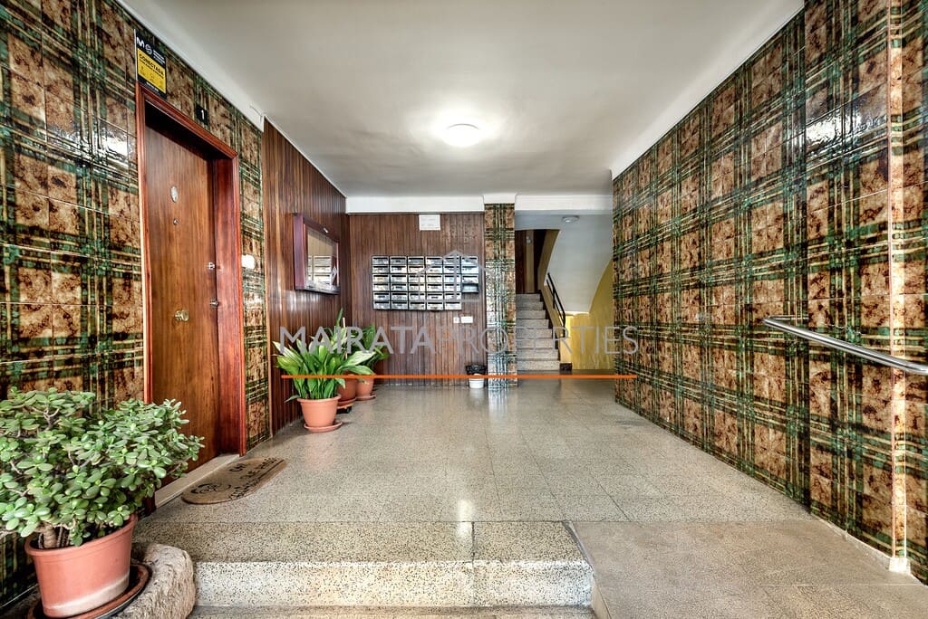 4 soveværelse Lejlighed til salg i Palma de Mallorca - € 325.000 (Ref: 9777780)