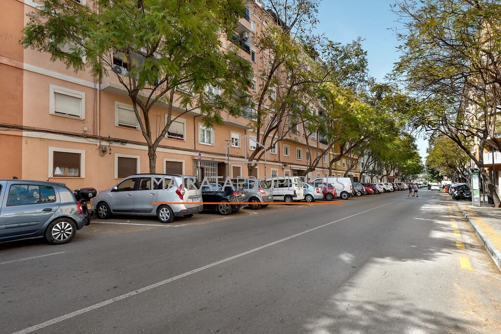 4 soveværelse Lejlighed til salg i Palma de Mallorca - € 325.000 (Ref: 9777780)