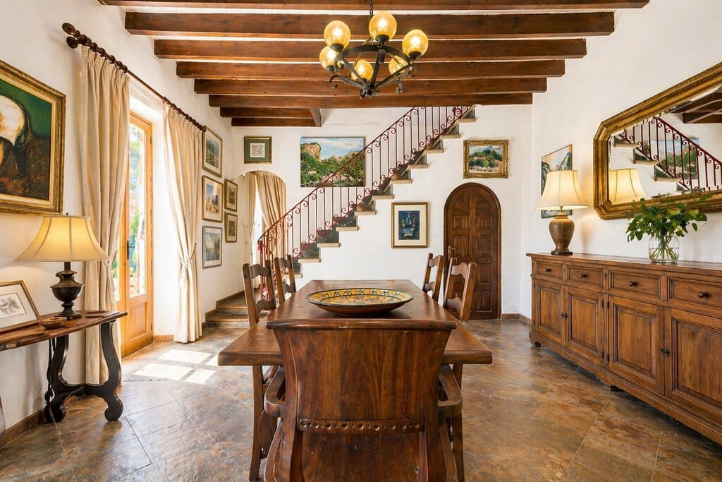 4 bedroom Finca/Country House for sale in Mancor de la Vall with pool - € 1,350,000 (Ref: 9790788)