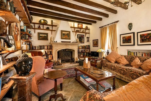 4 slaapkamer Finca/Landhuis te koop in Mancor de la Vall met zwembad - € 1.350.000 (Ref: 9790788)