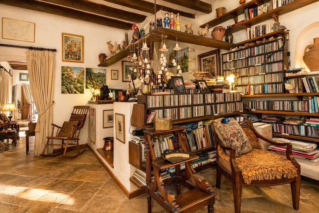 4 bedroom Finca/Country House for sale in Mancor de la Vall with pool - € 1,350,000 (Ref: 9790788)