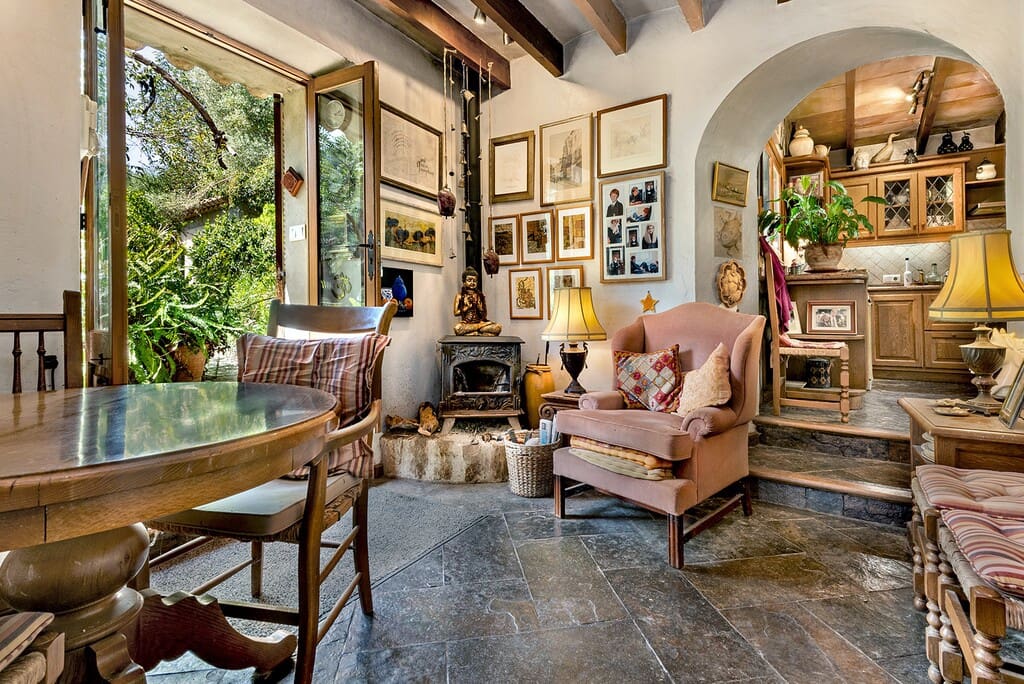 4 bedroom Finca/Country House for sale in Mancor de la Vall with pool - € 1,350,000 (Ref: 9790788)