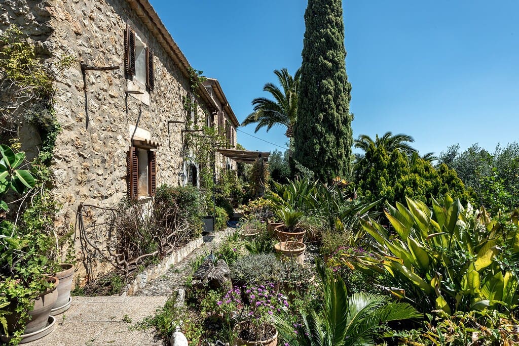 4 bedroom Finca/Country House for sale in Mancor de la Vall with pool - € 1,350,000 (Ref: 9790788)