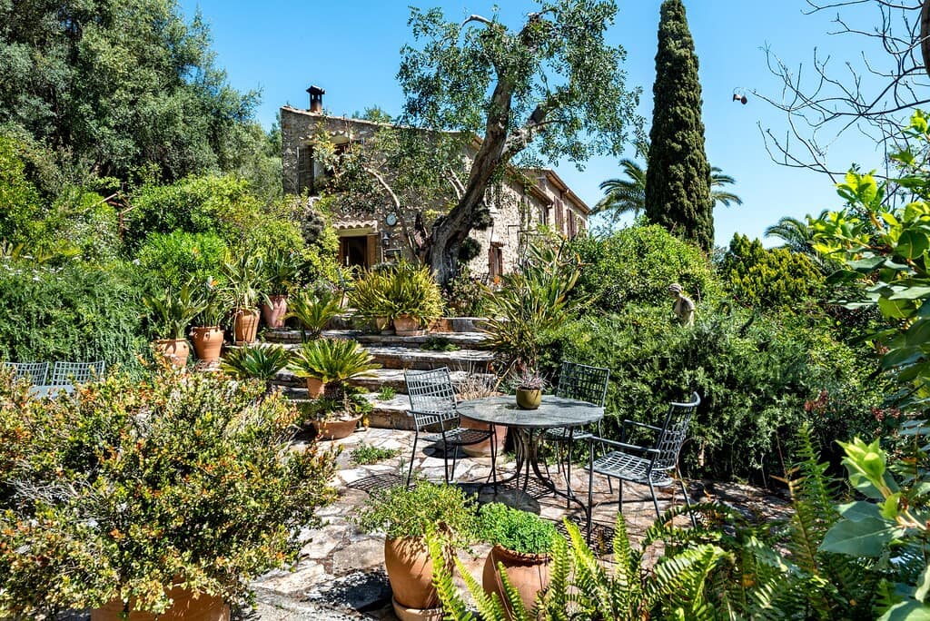 4 bedroom Finca/Country House for sale in Mancor de la Vall with pool - € 1,350,000 (Ref: 9790788)